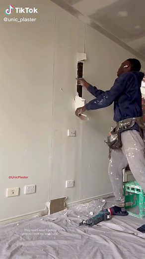 You know for a fact I didn’t patch that wall #repair #drywall #fyp #unicplaster