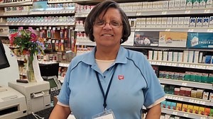 Walgreens cashier who used her last $20 to pay for customer’s items inspires neighborhood to pay it forward