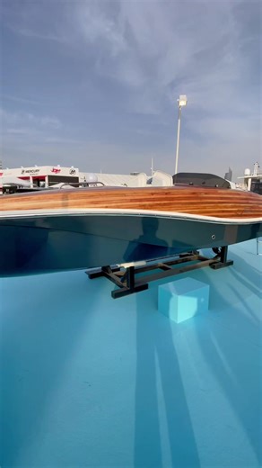 Tour of the Pharaoh 5: A $130,000 Fully Electric Boat