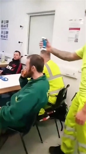 funny , scare , prank , lmao : #prank #scared #funny #lmao #fyp