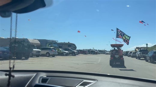 Soaking some sun today. Beach is packed . Bored go to the beach! | Lydia Ransom