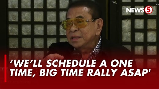 ‘TUMAYO KAYO, AT ‘WAG MATAKOT DAHIL FUTURE N’YO ‘TO’ ‘Yan ang panawagan ni dating Ilocos Sur governor Chavit Singson sa isang press conference ngayong Lunes, Jan. 5. Hinikayat niya ang mga grupo at kabataan na tumindig laban sa korupsyon at katiwalian sa isang kilos-protesta, na tinawag niyang “one time, big time” rally sa darating na February 2026. | via Gary de Leon For more videos, visit us at www.news5.com.ph | News5