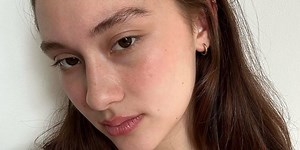 Dark Red Is the Ultimate Cozy Chic Fall Hair Color—30 Ways to Try It