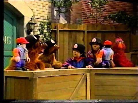 Sesame Street - Telly Wants To Be a Bear Scout