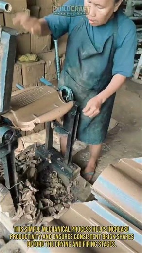 Traditional Clay Cutter at Work #shorts #craft #brickmaking