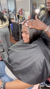 390K views · 10K reactions | Middle Part Bob‍♀️ #quickweave #quickweavebob #weavecap #bob #middlepart #bobstyle #phillyhairstylist #phillyhair #phillyhaisalon #phillyhairstyle #stylesbyejay | Erica Jones Foster | Facebook