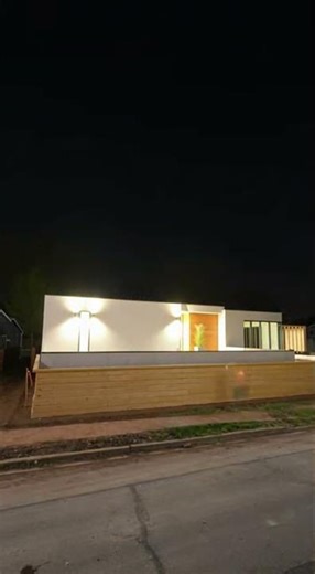Modern Home Construction Time-Lapse