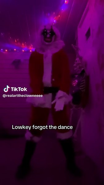 Dance Trends 2025: Clown Girl's Unique Moves