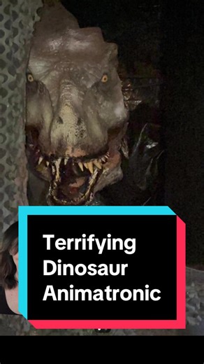 Terrifying Dinosaur T-Rex animatronic used in the Jurassic Boat Ride in Pigeon Forge, Tennessee #dinosaur #dinosaurs #pigeonforge #animatronic #animatronics