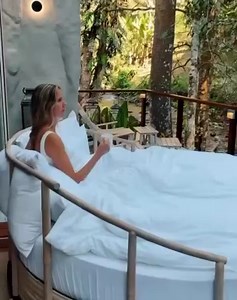 Hostel Havens: A Comprehensive Review of the Best Booking Websites for Backpackers