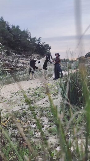 53 reactions · 3 comments | Encore un shooting et un lieu de folie ❤️ | Fanny Erdmann | Facebook