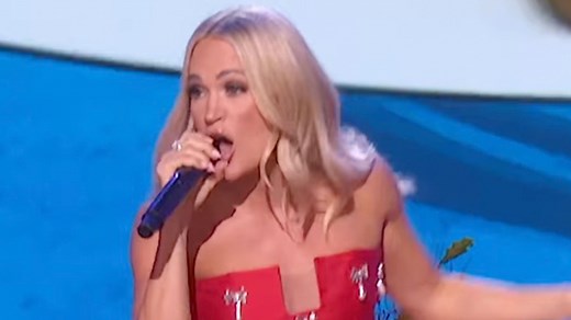 Carrie Underwood’s fans spot 2nd ‘clue’ she’s pregnant in Christmas performance