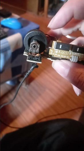 Fixing the Double Click on Logitech Mice is that easy! #logitech #g203 #mouse