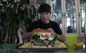 【大吃货】疯狂吃货Matt挑战超大号烤牛肉三明治！