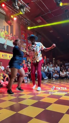 Concurso de Bailadores de Salsa Caleña en Cali