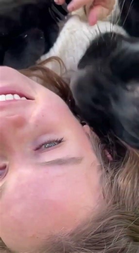 ​Big Cat, Tiny Bubbles: Pure Joy with a Black Panther! 🐾🫧