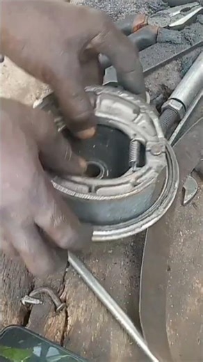 LET'S PUT BRAKE SKATES