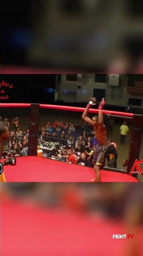 😯 Fighters Locked in Brutal, Unrelenting Combat 😯