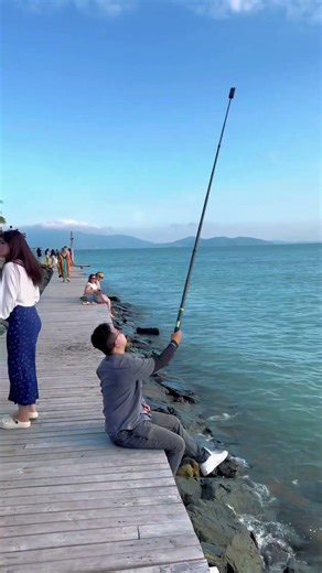 How I Shoot Cinematic Fake Drone Footage Using Insta360 and a Selfie Stick 😎 #vietbach360vlogs