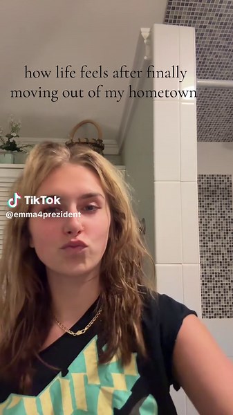 just got out the pool and now gonna take fhe best shower of my life #olebrandselect #fyp #viral #relatable #foryoupage #moving #college #hometown #newlifenewme