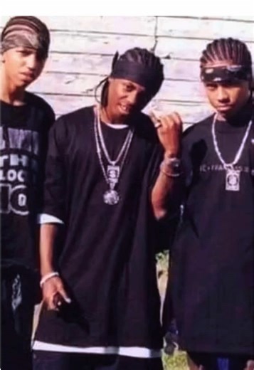 No es moda, es identidad: cada prenda habla sin decir una palabra. 💥🔥 #streetwear #urbano #flow #estilo #cultura