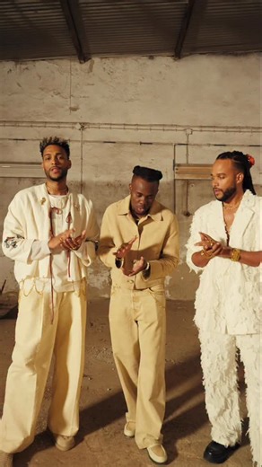 C A L E M A - O F I C I A L | Quem desse lado também já não consegue parar de cantar o nosso novo single “Elavoko”? 😍 Em menos de 24 horas - mais de 200 mil views e #6... | Instagram