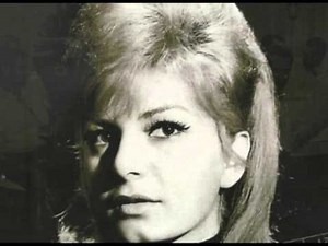 Τζένη Βάνου - Σε βλέπω στο ποτήρι μου