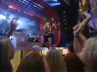 22 years ago today: Linkin Park and X-Ecutioners performed an extended version of One Step Closer at MTV's VMA 2001 in anticipation of their collaborative single It's Goin' Down. | Linkin Park Live