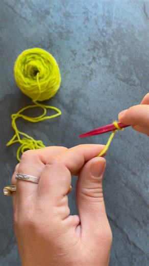 This method is my go-to stretchy cast on. I love it for socks, sweaters, mittens, or basically anything! #knittingtutorial #knittinginspiration #howiknit #knitting | Orchard House Editing & Design