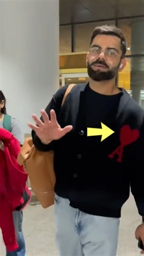 Virat Kohli’s T-Shirt Steals Attention 😍 | Love for Anushka Sharma