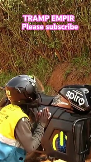 #duet #trythatinasmalltown #comedyfilms #greenscreen #lifeisbutadream #comedymovies #funny #comedy