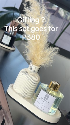 Room Diffuser and Trinket Tray Set for Sale