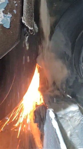 Wheel Grinder machines for grinding operation