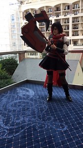 My RWBY Ruby Rose cosplay and transforming Crescent Rose. This was so many years ago - doing this cosplay definitely transformed my whole trajectory. | Mangoloo Cosplays