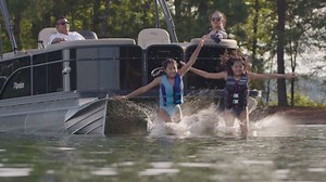 The best value in the Manitou lineup, the 2022 Aurora LE is loaded with the most functional and attractive features, perfectly packaged for perfect days on the water! bit.ly/2022AuroraLE | Manitou Pontoon Boats
