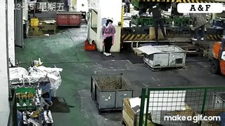 💀INDUSTRIAL PRESS ACCIDENT on Make a GIF