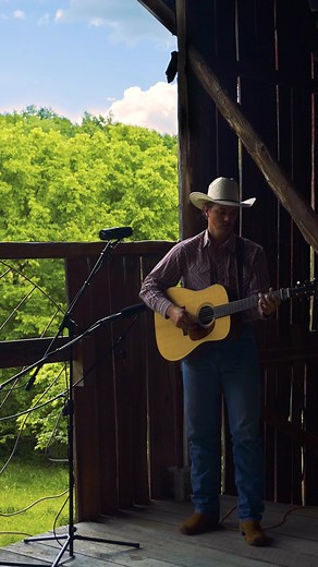 I Sleep Like a Baby - Classic Country Music Video