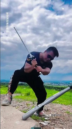 Automatic spring-loaded telescopic three-section stick, one-button extension, solid, compact