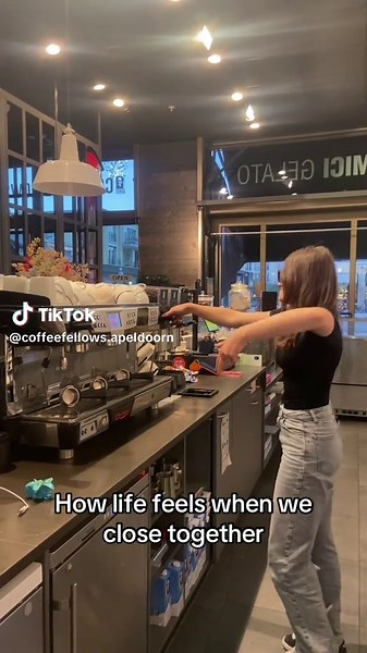 Party party 🤪🤪 #coffeefellowsapeldoorn #coffeefellows #apeldoorn #barista #workbestie