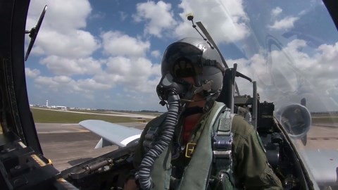 Extended A-10 Thunderbolt II Cockpit Video