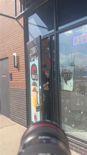 2.3M views · 118K reactions | How Paparazzi Be On Celebrities 藍 | JackFunny313 | Facebook