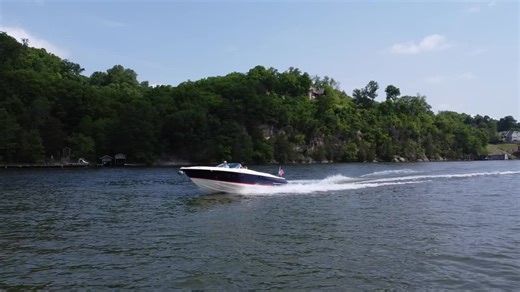For sale!!! 2022 Chris Craft 27 Launch! Located in Knoxville TN @Yachts360 #forsale #tennessee #florida #yachtbroker #broker #chriscraft #boat #boats