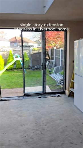 The floor is down and this project is coming together beautifully! ✅ Every detail brings us closer to creating a space that’s not just bigger, but better. Imagine what an extension could do for your home – more room for family gatherings, a stunning kitchen that becomes the heart of your home, or even that extra living space you’ve always dreamed of. At Thomas Building & Sons, we don’t just build walls – we create possibilities. Whether you want to open up your home, add value to your property, 