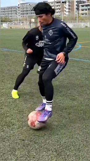 Daily Dribble November Trick Skills Challenge 🥶 Tutorial|Episode 9| #football #soccer #skills #danielauthur #reelsfb #reelsfbシ #footballskills #soccerskills | Daniel Authur10