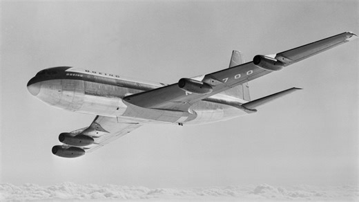 This Death-Defying Stunt Was The World's Introduction To The Boeing 707 - SlashGear