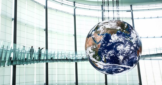 Geo-Cosmos ジオ・コスモス | 日本科学未来館 (Miraikan)