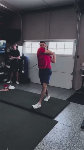 Gain Effortless Distance with the Lag Shot Driver