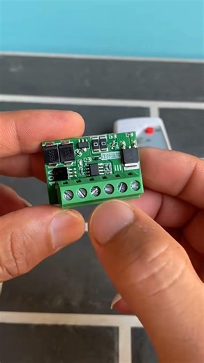 12V Solar Panel Charging Car Battery DIY Setup Guide 2026DIY#SolarPanel #12VBattery #DIYProject