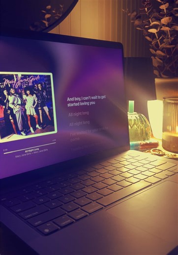 Discover 80s Music Vibes in Your Next Playlist