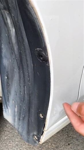 🔧 Forget messy repairs or expensive visits to the shop — the M8 plastic car fastener lets you fix panels, covers, and bumpers instantly. Just snap it in and it’s done — clean, tight, and strong. 💡 Highlights: 🧲 Firm grip that locks parts perfectly 🌡️ Resistant to heat, vibration, and pressure ♻️ Reusable — detach and reinsert anytime you need From quick fixes to full detailing, this tiny tool keeps your car solid and secure. 🛒 Add it to your car kit today — your vehicle will thank you later